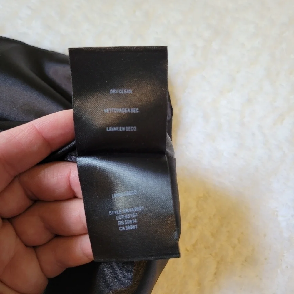 Tahari women's black sequin tank keyhole hope blouse - Picture 10 of 12